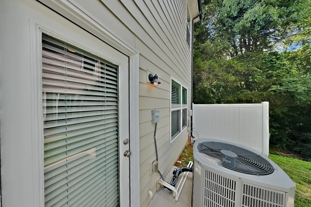 512 Hickory Leaf Court Mount Juliet TN 37122