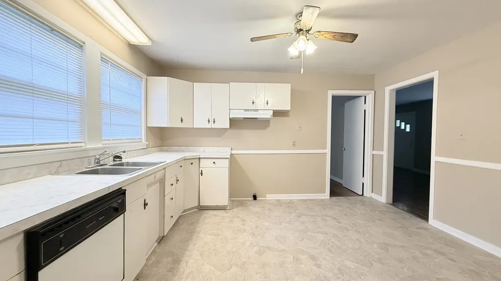 1002 Evins Street Manchester TN 37355