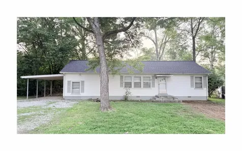 1002 Evins Street Manchester TN 37355