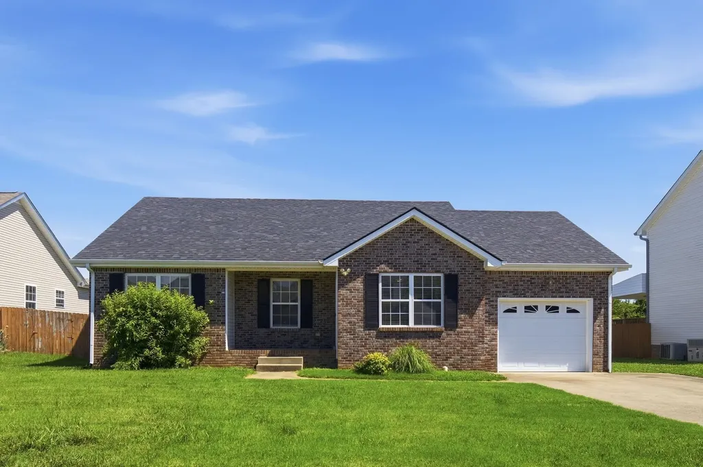 1821 Abrams Road Clarksville TN 37042