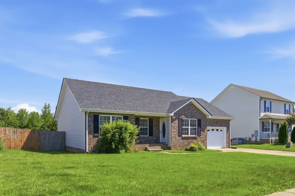 1821 Abrams Road Clarksville TN 37042
