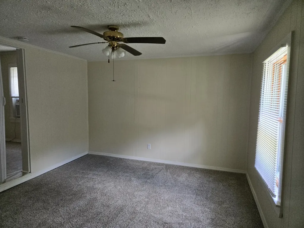 226 Draper Avenue Greenbrier TN 37073