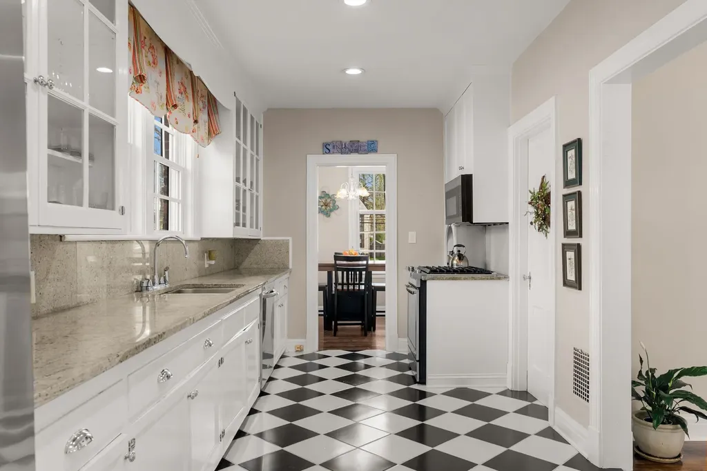 3611 Woodmont Boulevard Nashville TN 37215