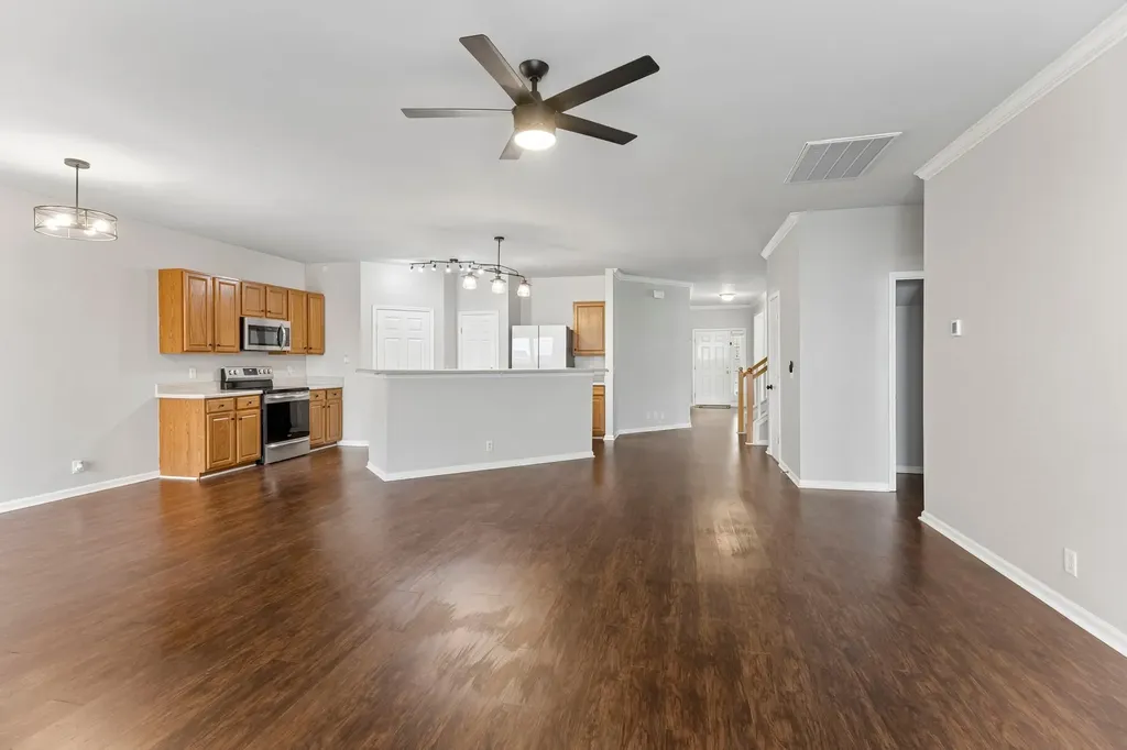 1961 Deep Woods Trail Nashville TN 37214