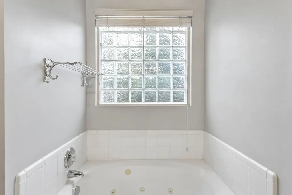 1961 Deep Woods Trail Nashville TN 37214