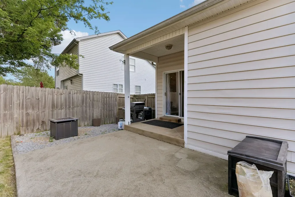 1961 Deep Woods Trail Nashville TN 37214