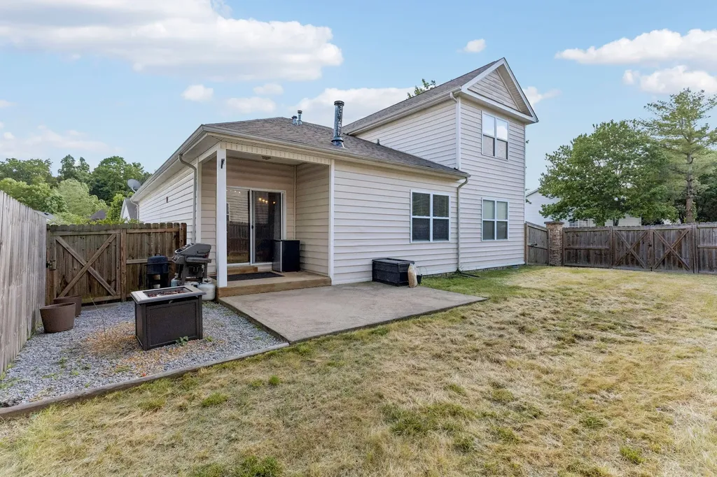 1961 Deep Woods Trail Nashville TN 37214