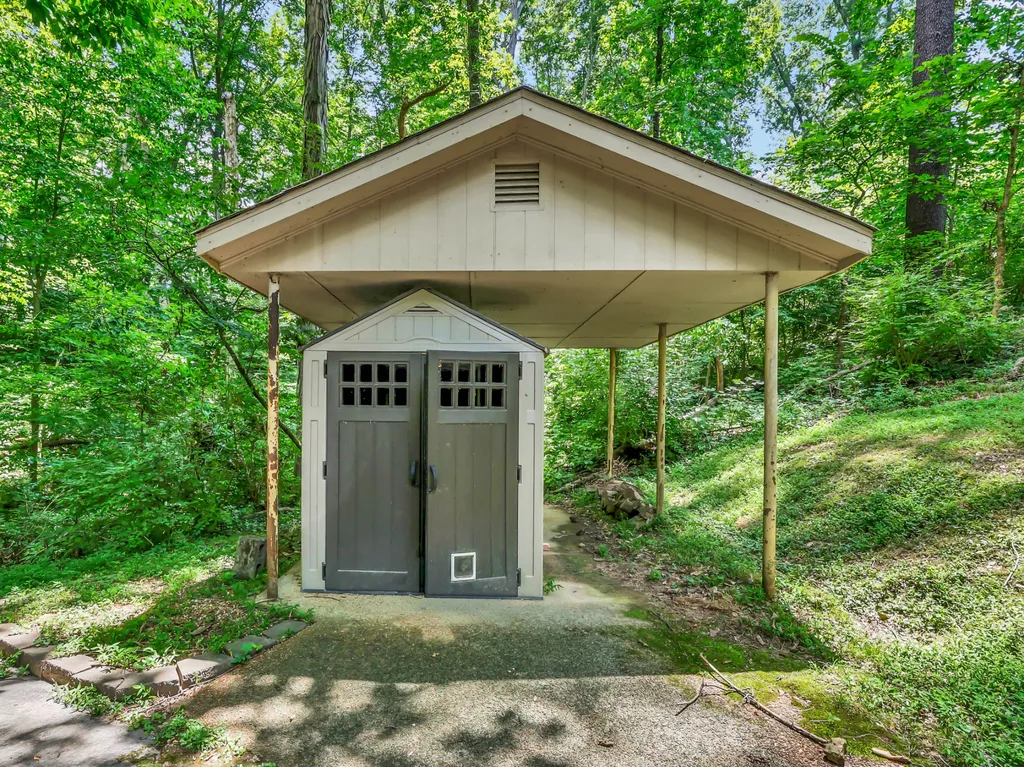 429 Winding Way Road Clarksville TN 37043
