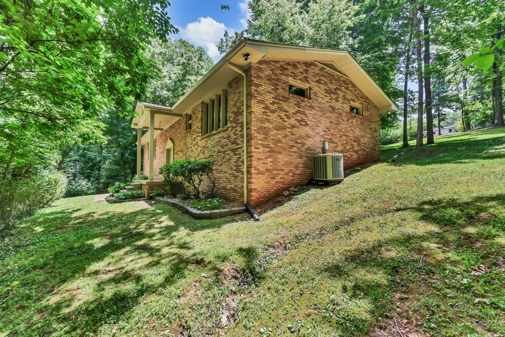 429 Winding Way Road Clarksville TN 37043