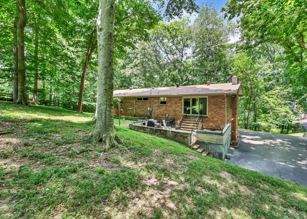 429 Winding Way Road Clarksville TN 37043