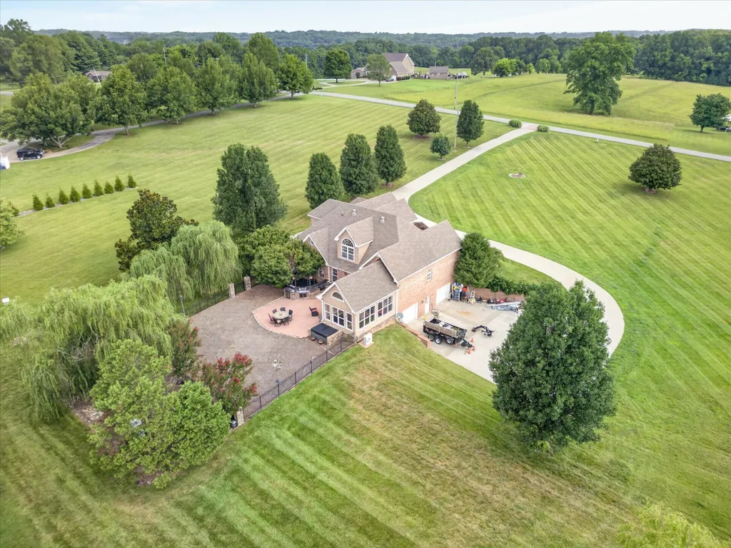 900 Mcclure Road Clarksville TN 37040