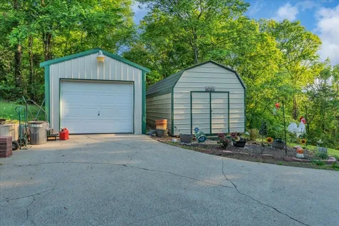 4679 Sparta Pike Watertown TN 37184