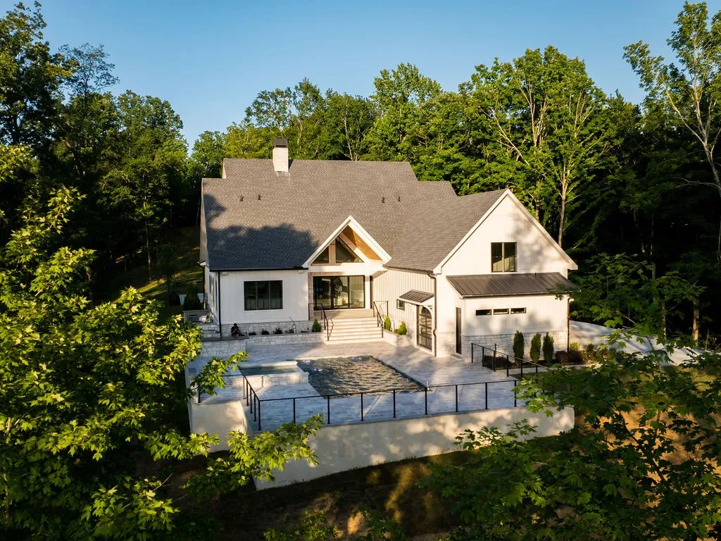 3809 Boston Theta Road Columbia TN 38401