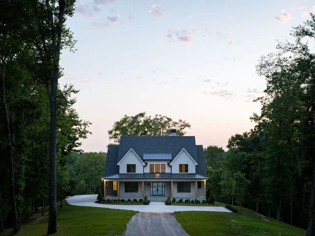 3809 Boston Theta Road Columbia TN 38401