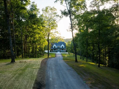 3809 Boston Theta Road Columbia TN 38401