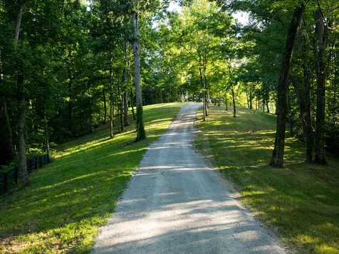 3809 Boston Theta Road Columbia TN 38401