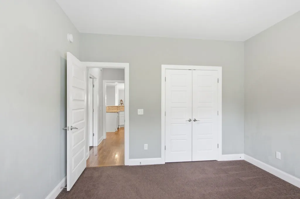 1301 Rivercrest Drive Murfreesboro TN 37129