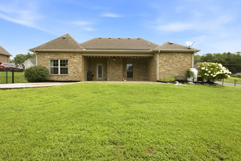 1301 Rivercrest Drive Murfreesboro TN 37129