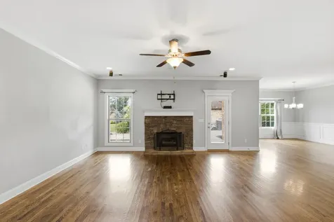 1301 Rivercrest Drive Murfreesboro TN 37129