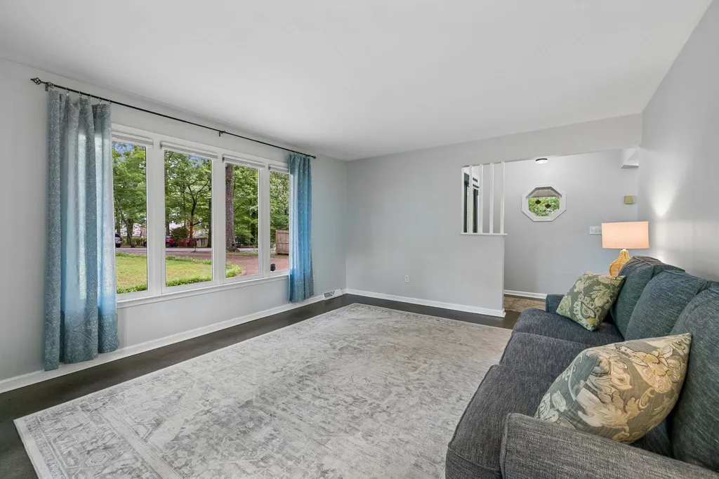 101 W Hills Terrace Dickson TN 37055