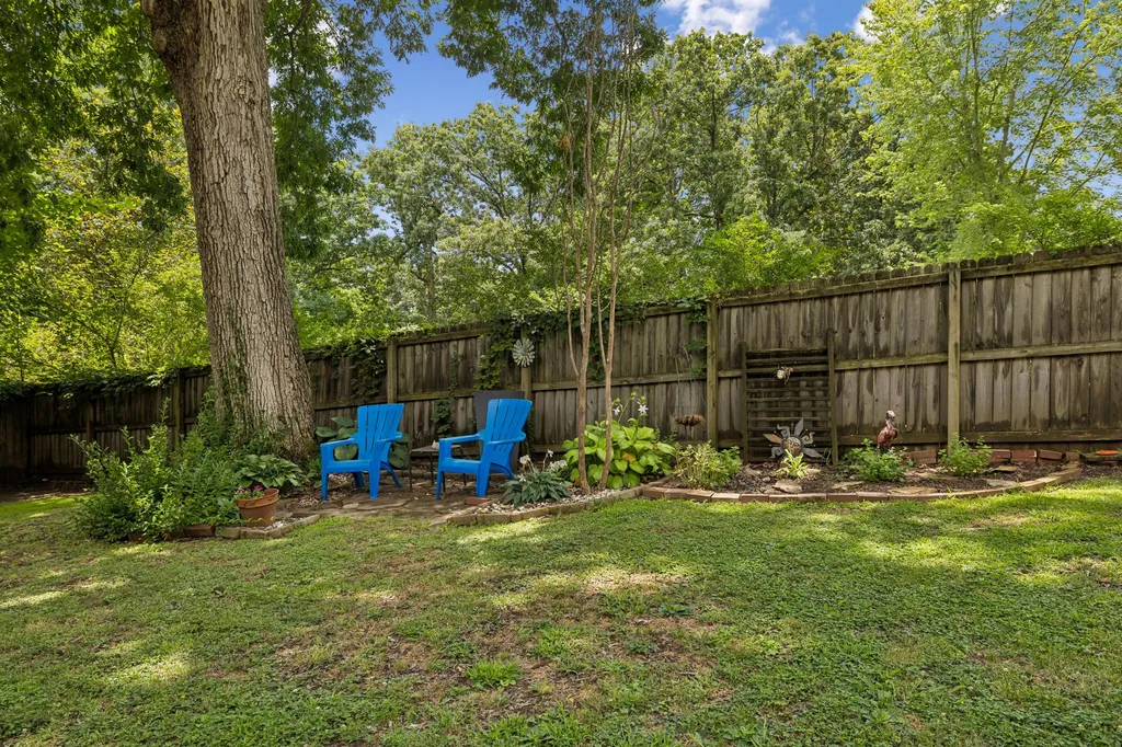 101 W Hills Terrace Dickson TN 37055