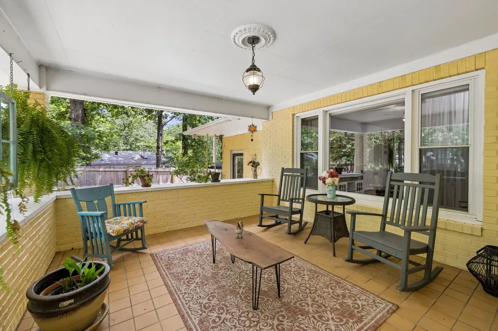 101 W Hills Terrace Dickson TN 37055