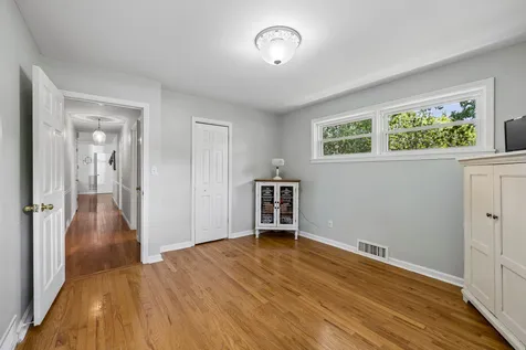 101 W Hills Terrace Dickson TN 37055
