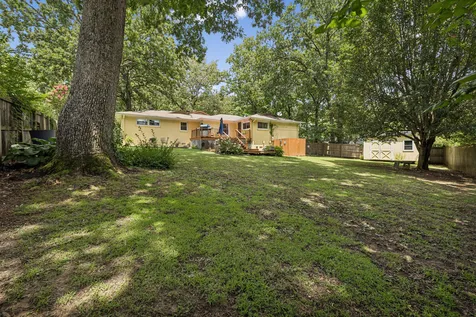 101 W Hills Terrace Dickson TN 37055