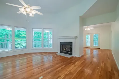 221 Winding Way Normandy TN 37360