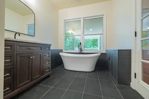 221 Winding Way Normandy TN 37360