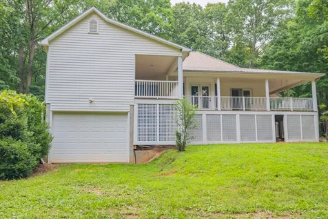 221 Winding Way Normandy TN 37360