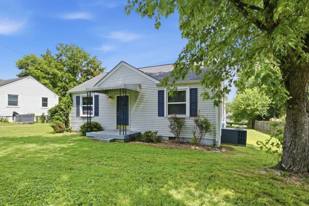62 Peachtree Street Nashville TN 37210