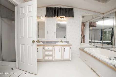 413 Mason Lane Loudon TN 37774