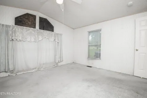 413 Mason Lane Loudon TN 37774