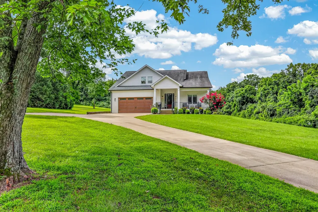 1089 Old Williamsport Pike Columbia TN 38401