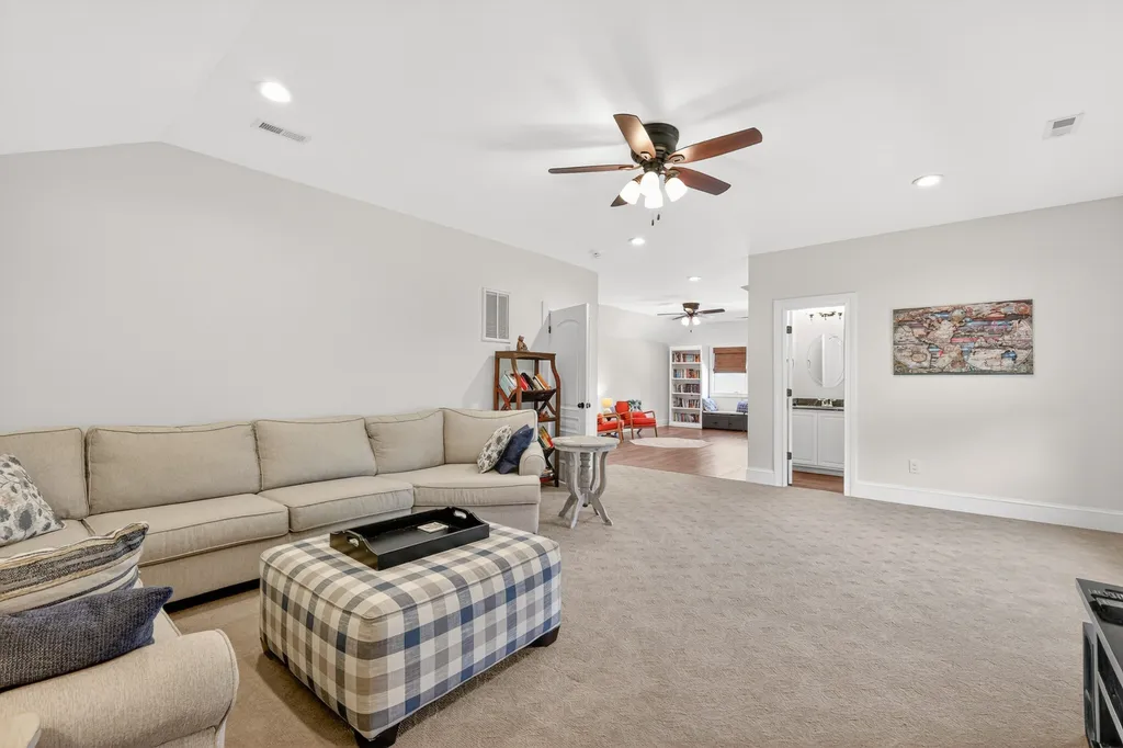 1089 Old Williamsport Pike Columbia TN 38401