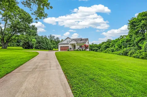 1089 Old Williamsport Pike Columbia TN 38401
