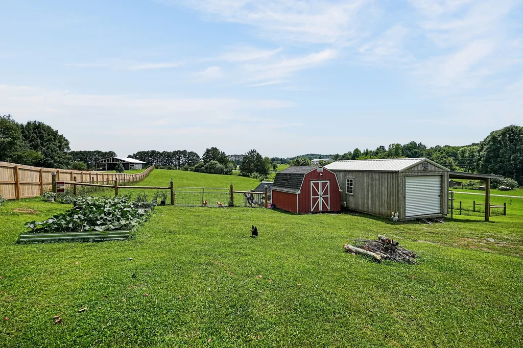234 Jim Hennessee Road Sparta TN 38583