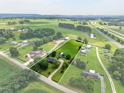 234 Jim Hennessee Road Sparta TN 38583