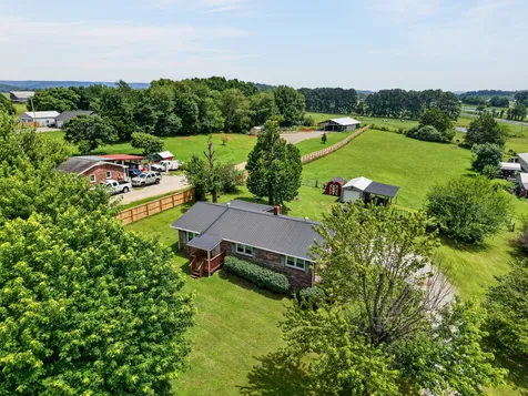 234 Jim Hennessee Road Sparta TN 38583