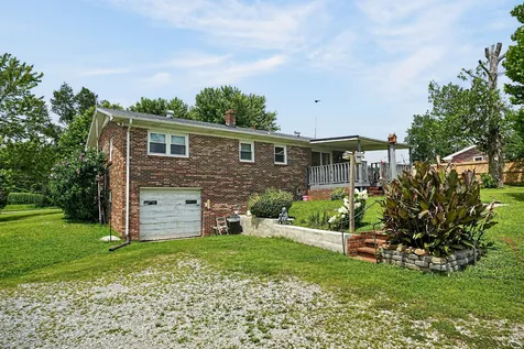 234 Jim Hennessee Road Sparta TN 38583