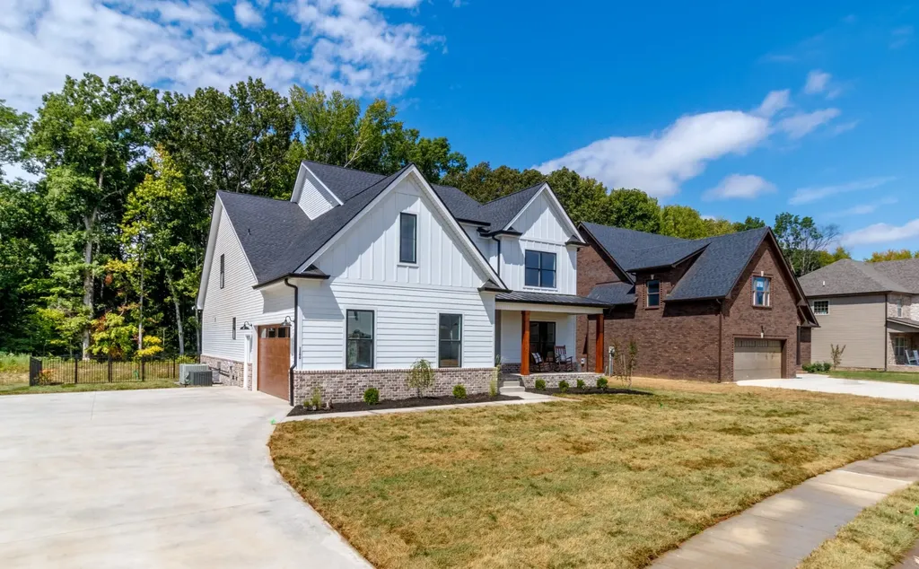 1073 Gratton Road Clarksville TN 37043