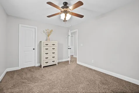 513 Somerset Lane Clarksville TN 37042