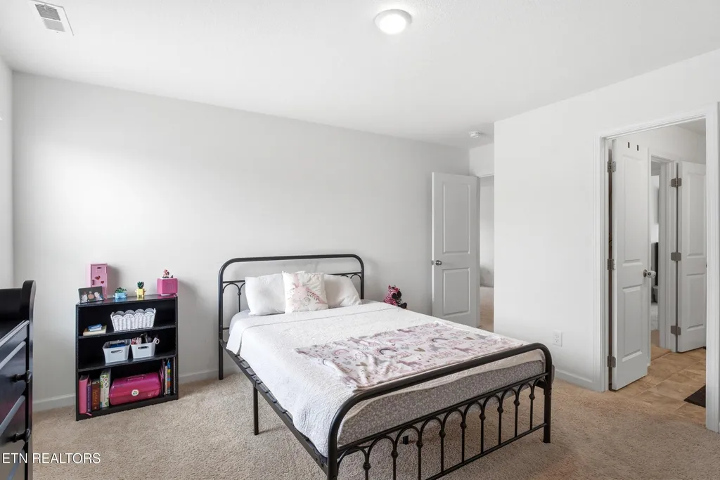 121 Kaley Lane Lenoir City TN 37771