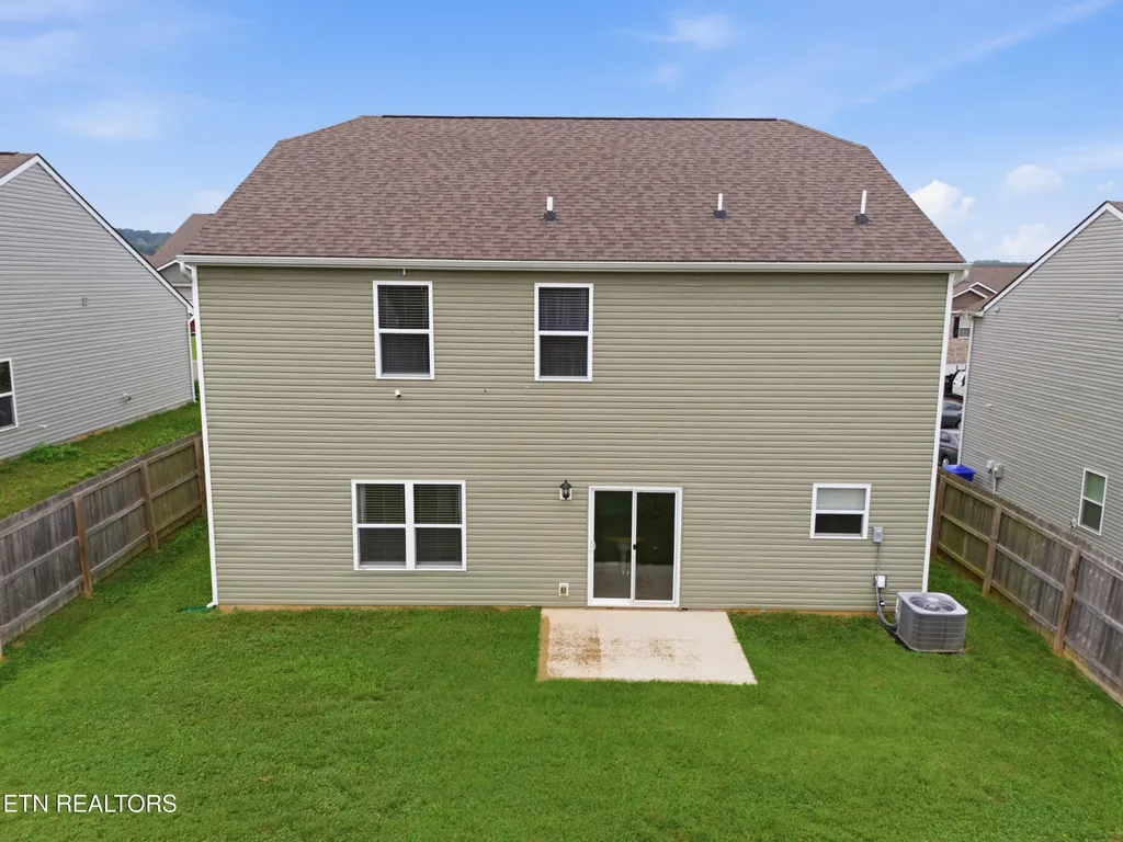 121 Kaley Lane Lenoir City TN 37771