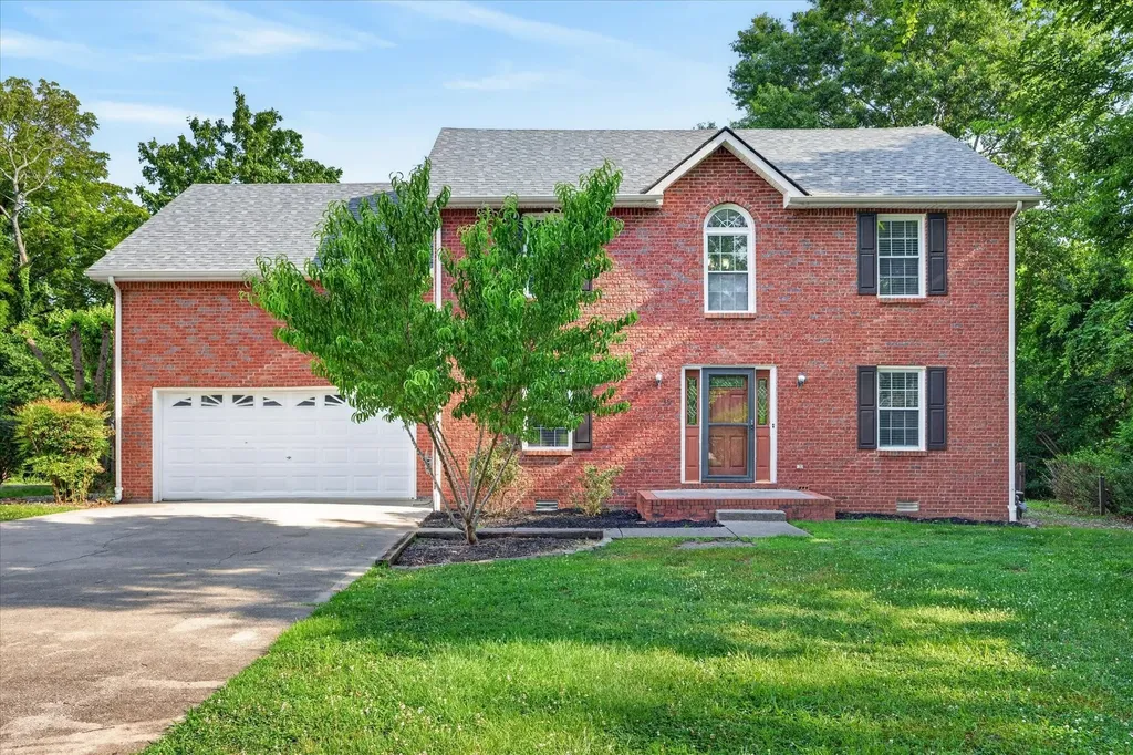 402 Pointe Clear Drive Smyrna TN 37167
