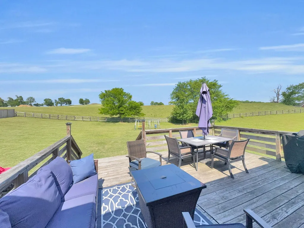 3265 Highway 141, N Hartsville TN 37074