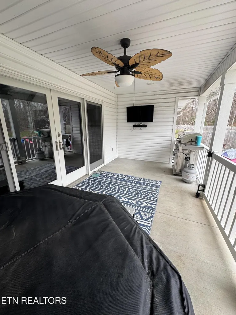 841 Spearhead Circle Clarkrange TN 38553