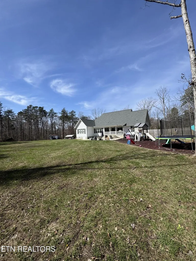 841 Spearhead Circle Clarkrange TN 38553