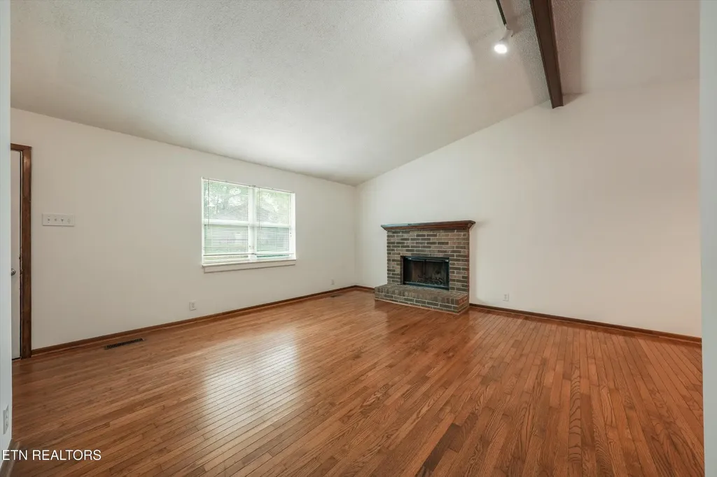 10725 Bell Valley Drive Knoxville TN 37934